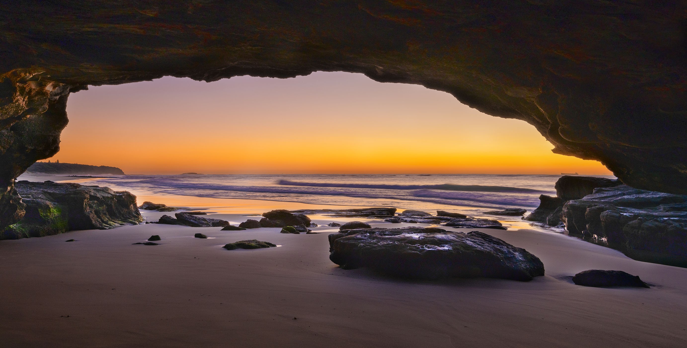 Caves Beach Dawn in Ochre Clad